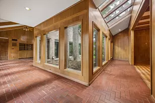 526 Westminster Dr, Houston, TX 77024 - Photo 4