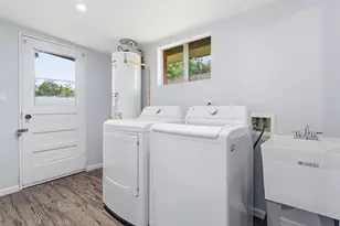 7701 Melrose St, Houston, TX 77022 - Photo 36