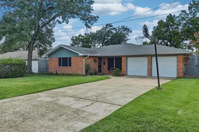 7701 Melrose Street, Houston, TX 77022 - Photo 2