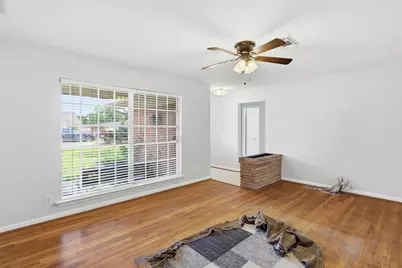7701 Melrose Street, Houston, TX 77022 - Photo 8
