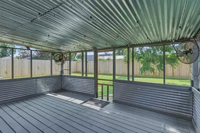 7701 Melrose Street, Houston, TX 77022 - Photo 40