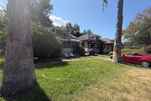 515 4th St, Texas City, TX 77590 - Photo 2