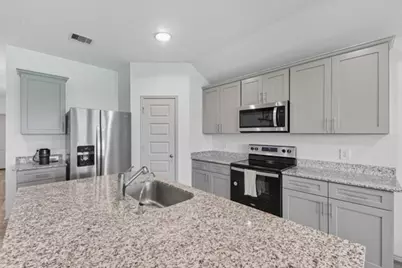 1137 Buffalograss, Sealy, TX 77474 - Photo 4