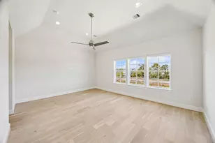 5917 Cottage Grove Lake Dr, Houston, TX 77007 - Photo 14