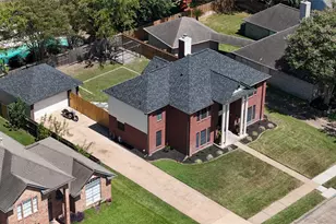 10202 Jockey Club Dr, Houston, TX 77065 - Photo 4