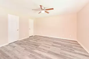 22710 Melham Ln, Spring, TX 77373 - Photo 10