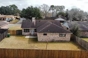 6814 Castleview Ln, Houston, TX 77489 - Photo 30