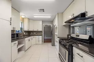 4014 Mona Lee Ln, Houston, TX 77080 - Photo 10