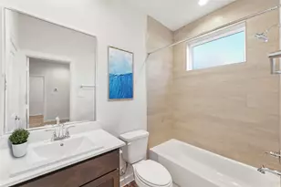 1013 Erin St St, Houston, TX 77009 - Photo 4