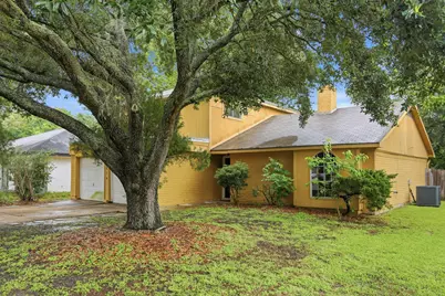 6814 Indian Falls Drive, Houston, TX 77489 - Photo 2