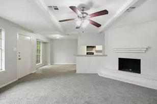 6814 Indian Falls Dr, Houston, TX 77489 - Photo 10