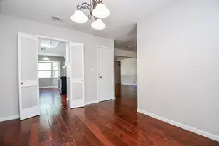 2562 Kevin Ln, Houston, TX 77043 - Photo 32