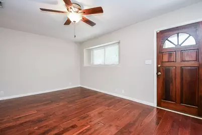 2562 Kevin Lane, Houston, TX 77043 - Photo 14