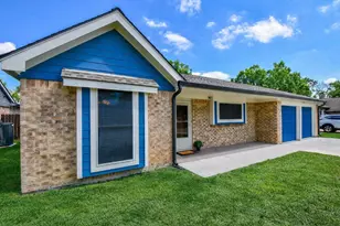 2562 Kevin Ln, Houston, TX 77043 - Photo 6