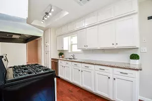 2562 Kevin Ln, Houston, TX 77043 - Photo 28