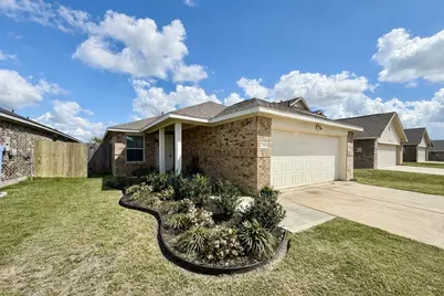 216 Bennett Loop, Angleton, TX 77515 - Photo 1