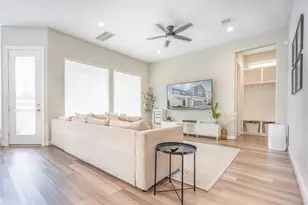 9907 Prairie Silo Ln, Houston, TX 77080 - Photo 2