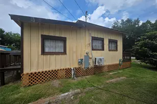 1028 Baker Ave, Bacliff, TX 77518 - Photo 6