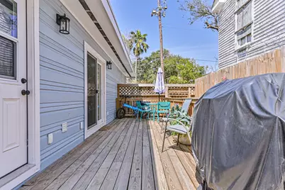 1615 Avenue L, Galveston, TX 77550 - Photo 40