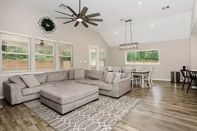 2111 Woodland Elm Lane, Conroe, TX 77384 - Photo 6