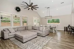 2111 Woodland Elm Ln, Conroe, TX 77384 - Photo 6