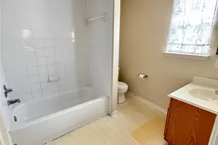 18830 Remington Mill Dr, Houston, TX 77073 - Photo 10