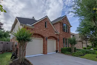 222 Trillium Drive, Sugar Land, TX 77479 - Photo 2