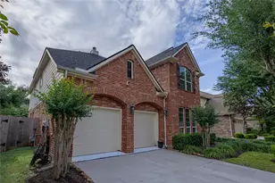 222 Trillium Dr, Sugar Land, TX 77479 - Photo 2
