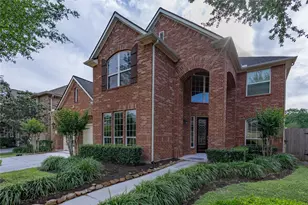 222 Trillium Dr, Sugar Land, TX 77479 - Photo 4