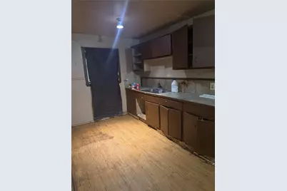 5915 Southtown Street, Houston, TX 77033 - Photo 12