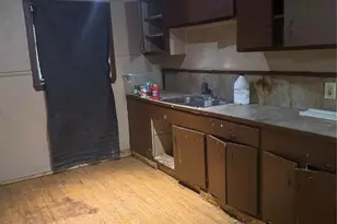 5915 Southtown St, Houston, TX 77033 - Photo 12