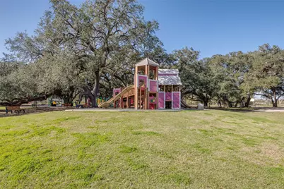2612 Patriot Run, Bay City, TX 77414 - Photo 32