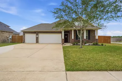 114 Avery Springs Lane, Dickinson, TX 77539 - Photo 1