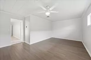 1520 Longhorn Ave, Orange, TX 77630 - Photo 8