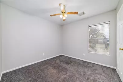 10810 Meadow Walk Lane, Houston, TX 77067 - Photo 14