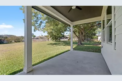 4917 Pleasure Lake Lane, Willis, TX 77318 - Photo 10