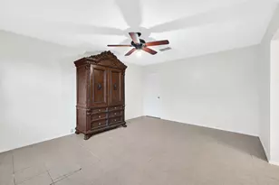 10123 Kent Towne Ln, Sugar Land, TX 77498 - Photo 18