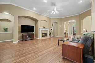 2129 Brittany Colony Dr, League City, TX 77573 - Photo 8