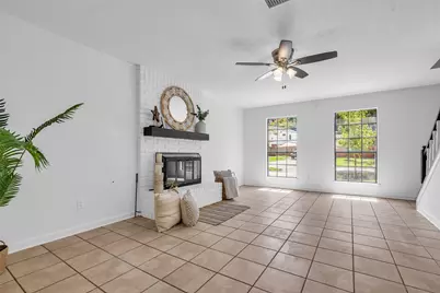 259 E Rainbow Ridge Circle, The Woodlands, TX 77381 - Photo 6