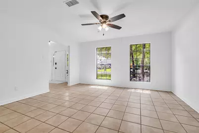 259 E Rainbow Ridge Circle, The Woodlands, TX 77381 - Photo 8