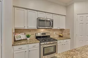 59 S Lace Arbor Dr, The Woodlands, TX 77382 - Photo 12