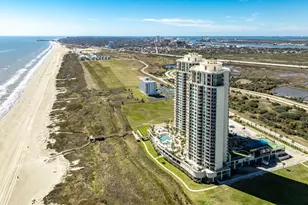 801 E Beach Dr, Galveston, TX 77550 - Photo 2