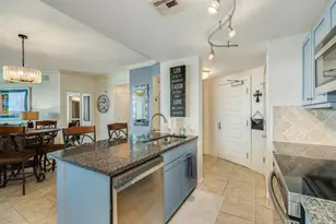 801 E Beach Dr, Galveston, TX 77550 - Photo 10