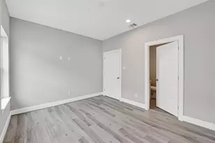 1122 W 16th St, Houston, TX 77008 - Photo 16