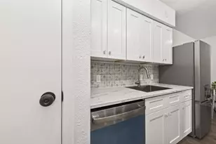 12500 Sandpiper Dr, Houston, TX 77035 - Photo 26