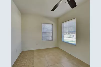 7318 Thurow Street, Houston, TX 77087 - Photo 12