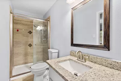 416 E Myrtle Street, Angleton, TX 77515 - Photo 20