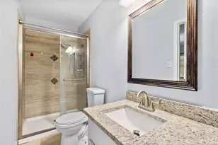 416 E Myrtle St, Angleton, TX 77515 - Photo 20