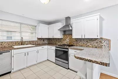 416 E Myrtle Street, Angleton, TX 77515 - Photo 16