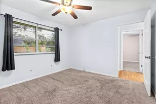 416 E Myrtle St, Angleton, TX 77515 - Photo 24